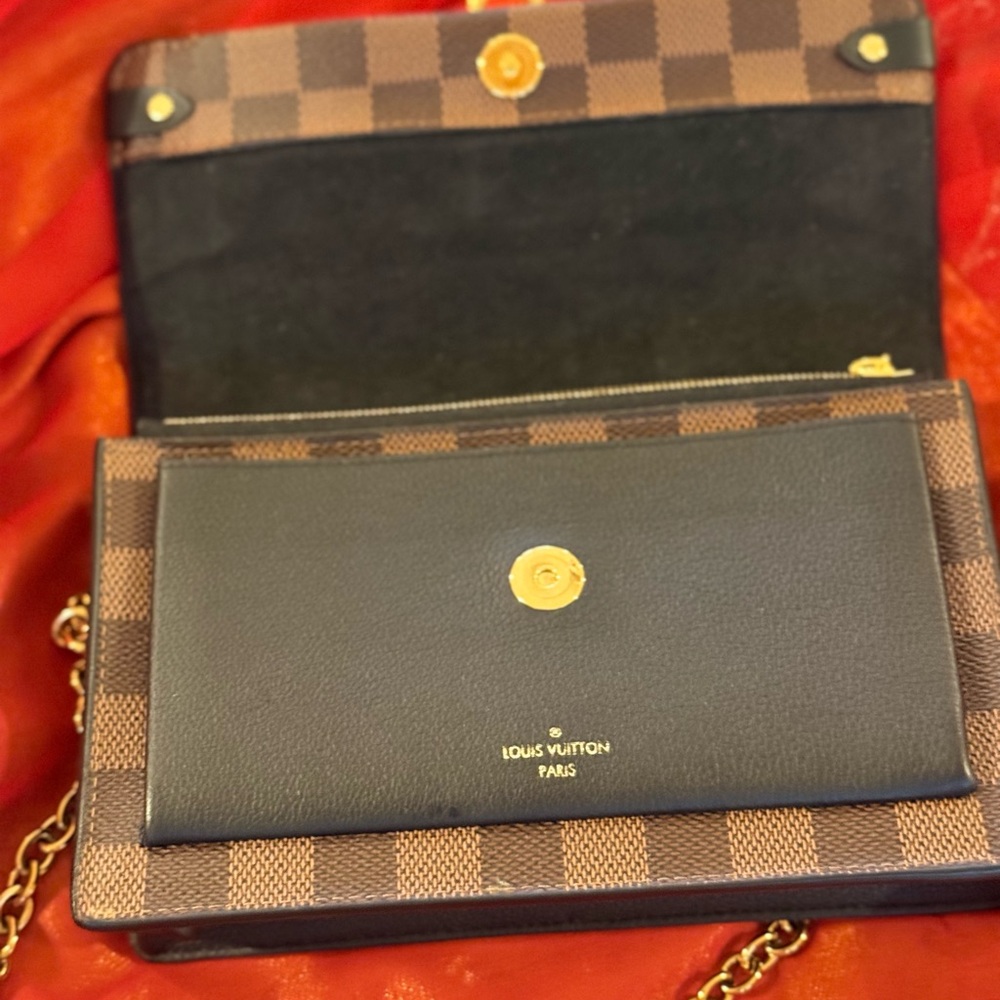 Louis Vuitton Checkered Brown and Black Crossbody Bag - Picture 5 of 11